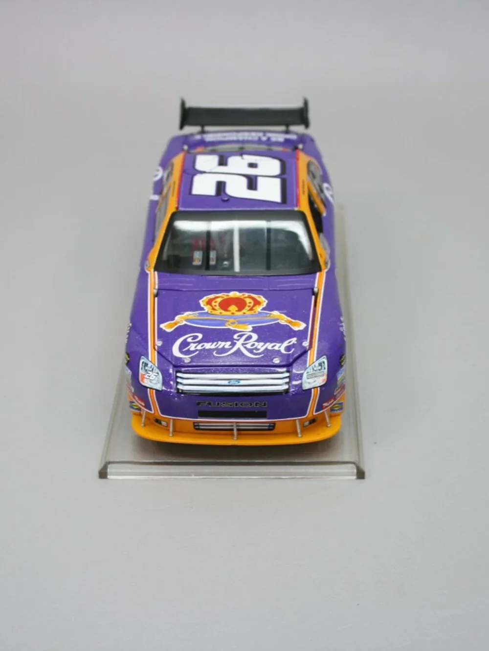 Jamie McMurray 26 Crown Royal 2009 Fusion 1:24 Roush Action Diecast NASCAR Stock